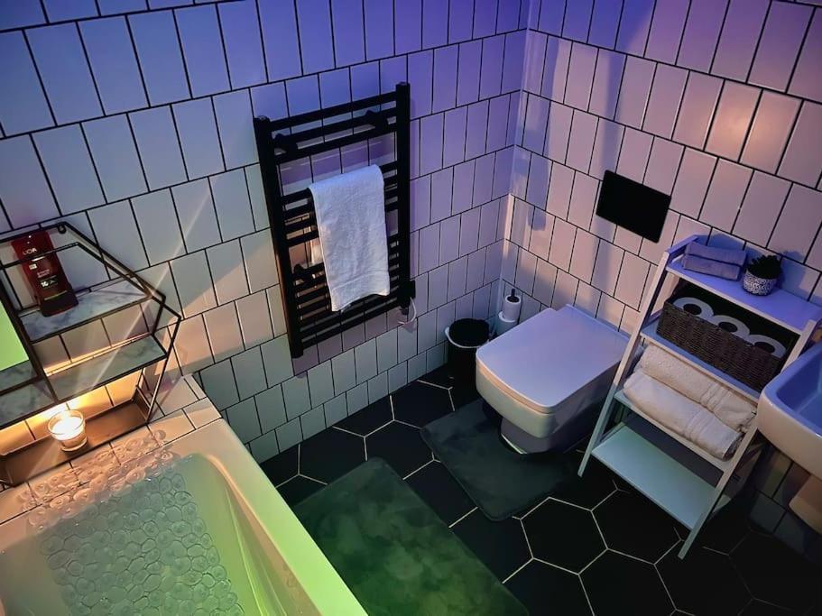 Cityzenretreat - Mezzanine Apartment Sleeps 4 Sheffield City Centre ภายนอก รูปภาพ