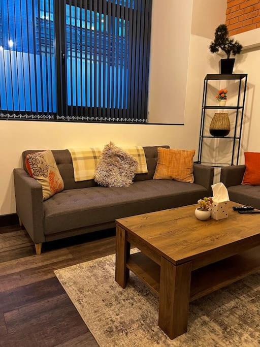 Cityzenretreat - Mezzanine Apartment Sleeps 4 Sheffield City Centre ภายนอก รูปภาพ