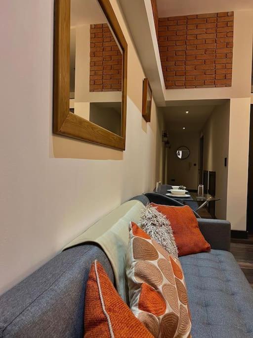 Cityzenretreat - Mezzanine Apartment Sleeps 4 Sheffield City Centre ภายนอก รูปภาพ
